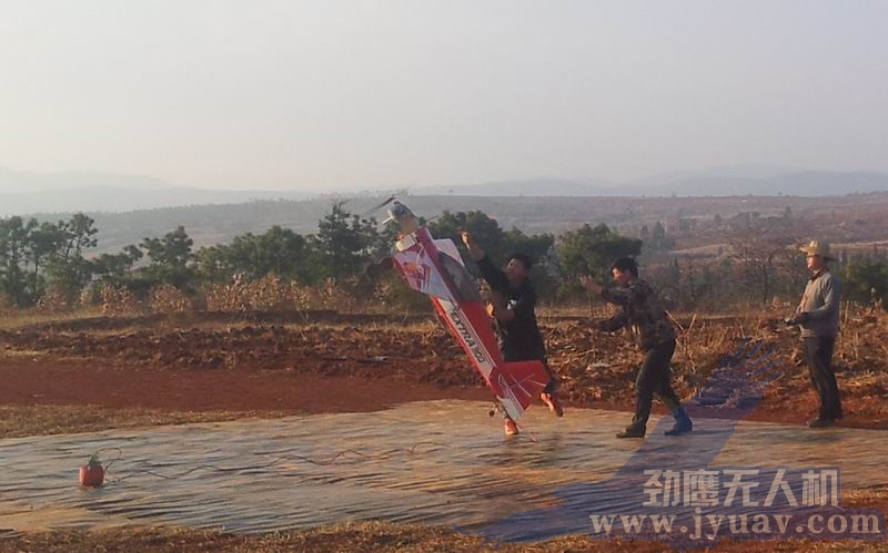 昆明劲(jìn)鹰无人机(jī)航拍航测遥感可垂直(zhí)放(fàng)飞的(de)固定翼无人机