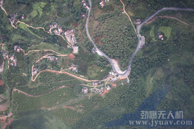 昆明劲鹰(yīng)无人机航(háng)拍遥感丽江山腰
